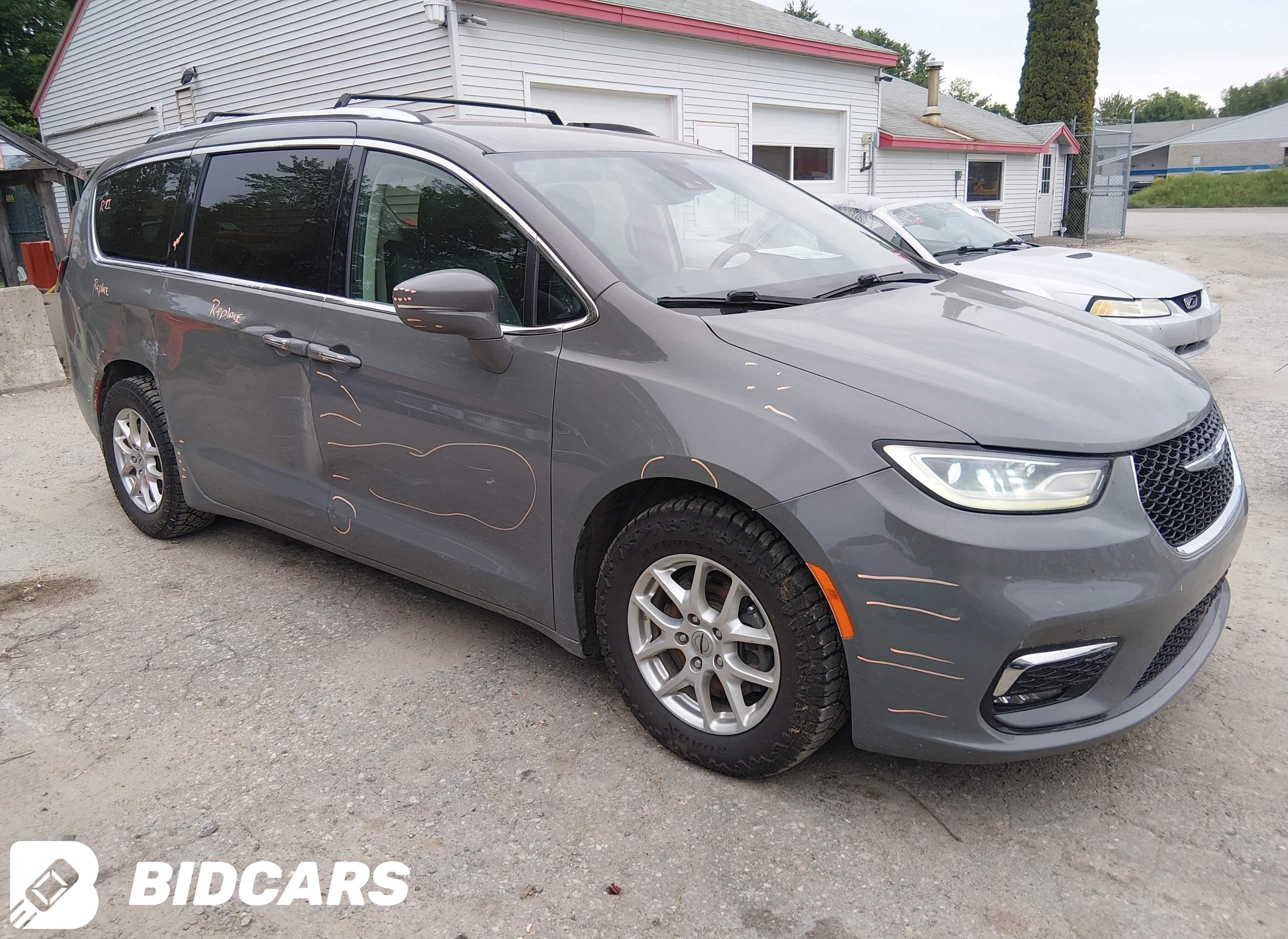 2021 Chrysler Pacifica, Touri...