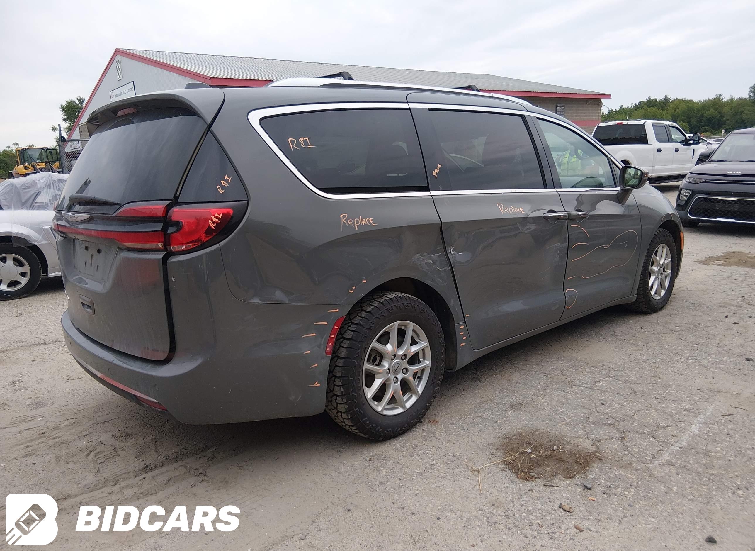 2021 Chrysler Pacifica, Touri...
