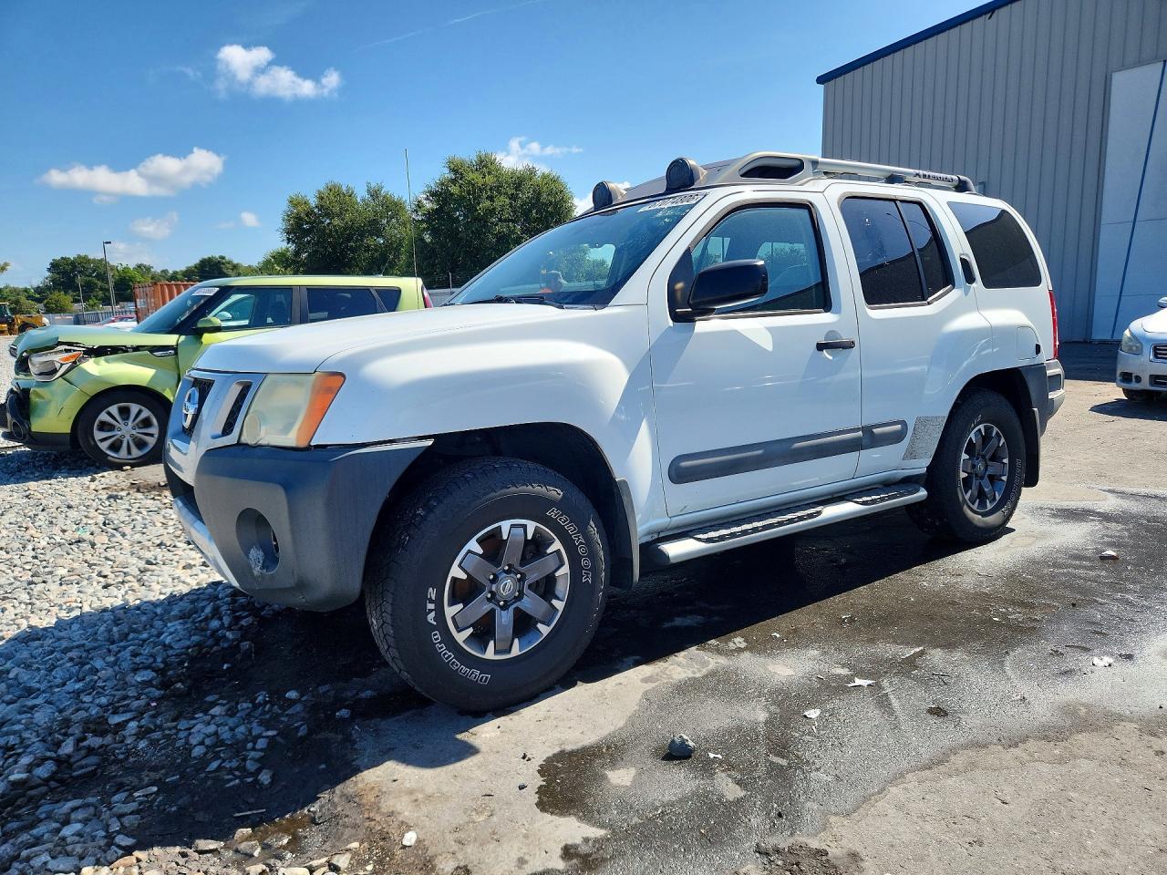 2015 Nissan Xterra, Pro-4X