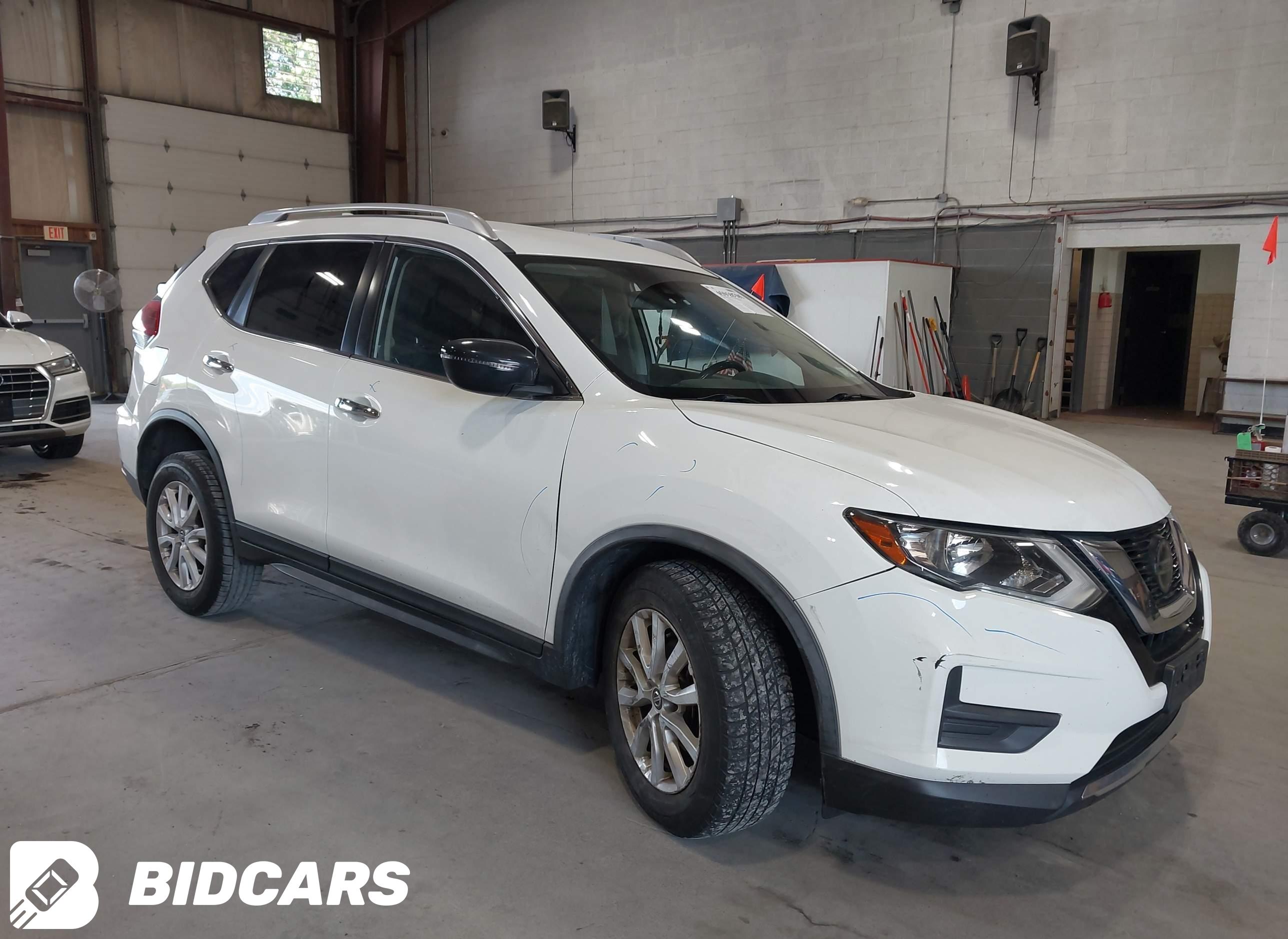 2019 Nissan Rogue, SV