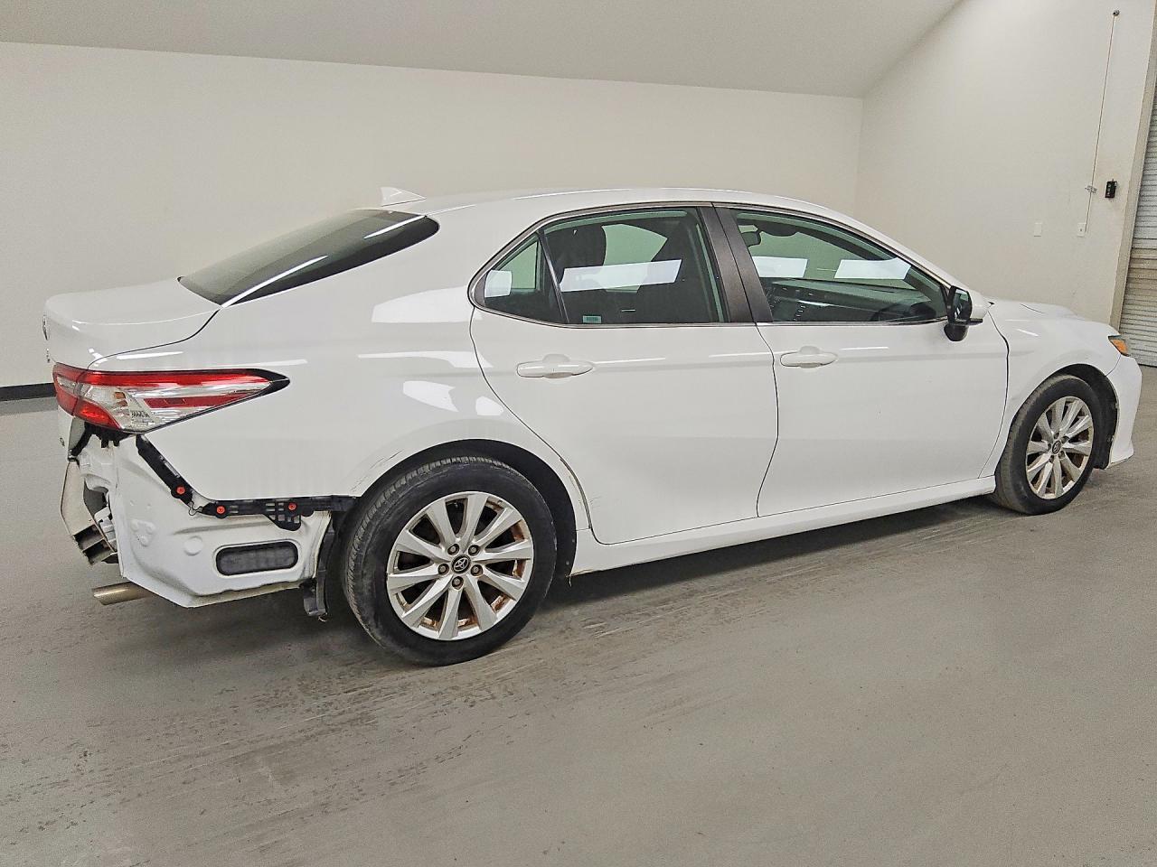 2020 Toyota Camry, LE