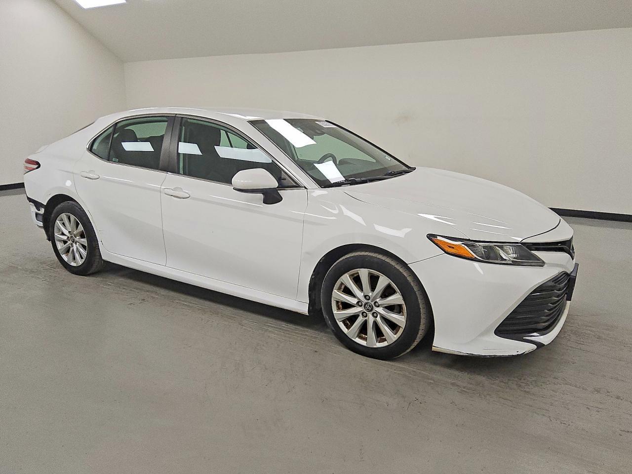 2020 Toyota Camry, LE