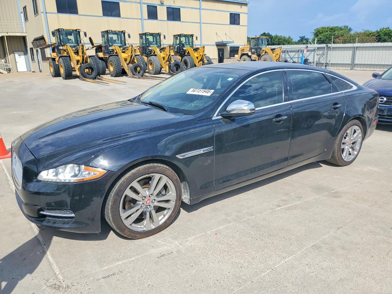 2015 Jaguar XJL, Portfolio
