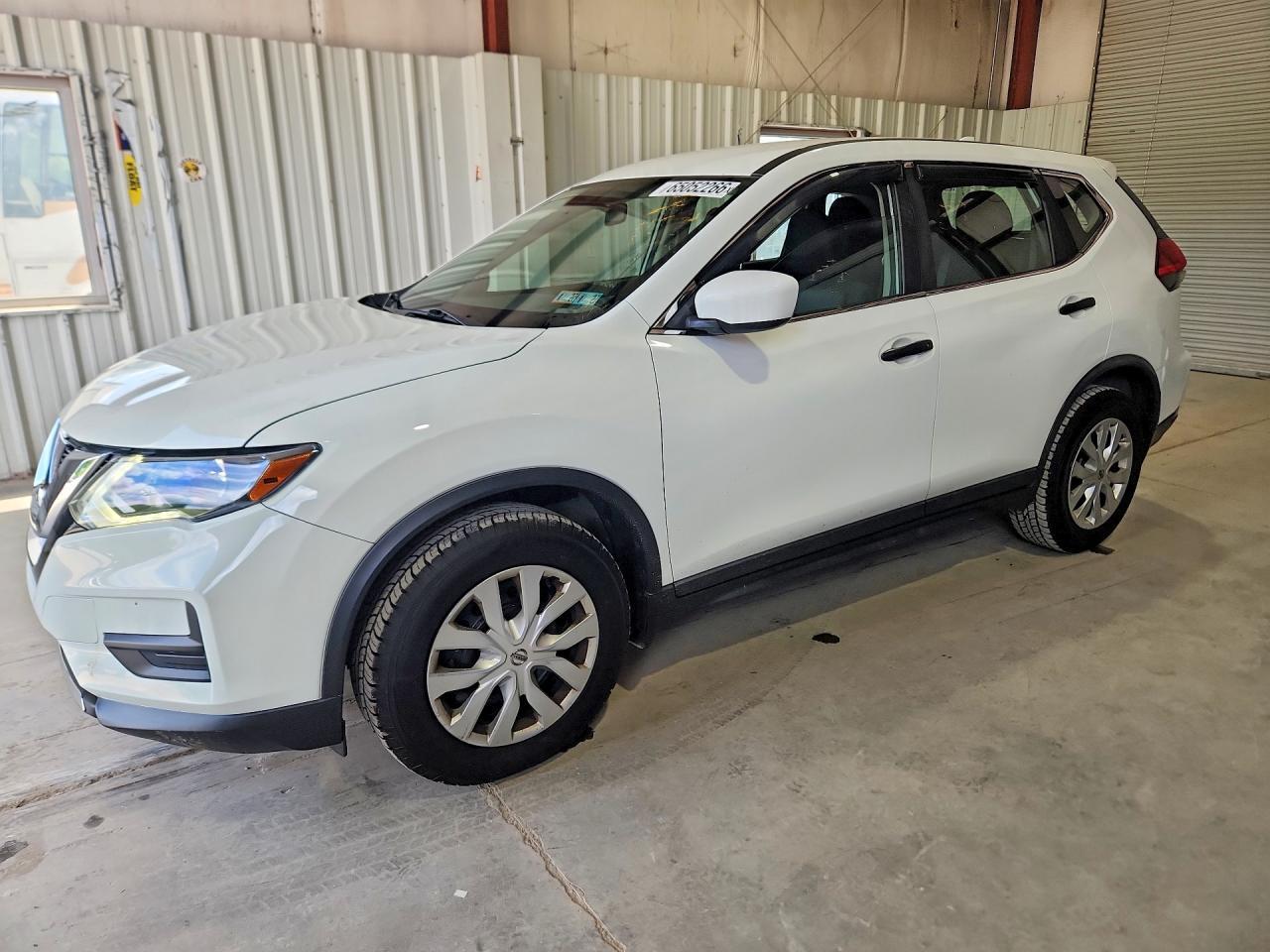 2017 Nissan Rogue, S