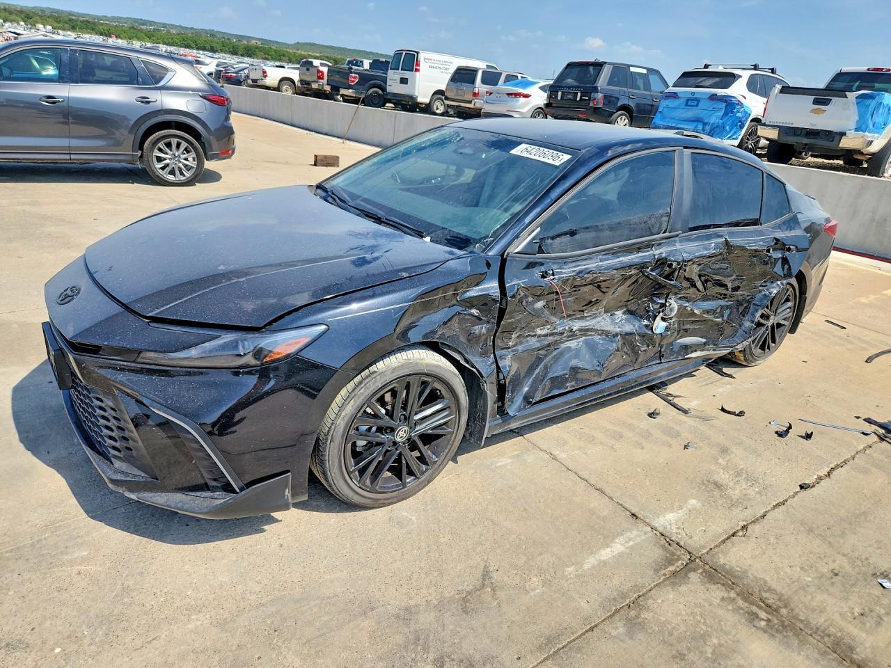 2025 Toyota Camry, SE