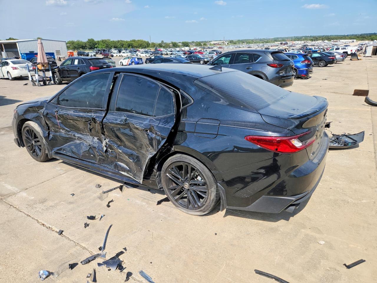 2025 Toyota Camry, SE