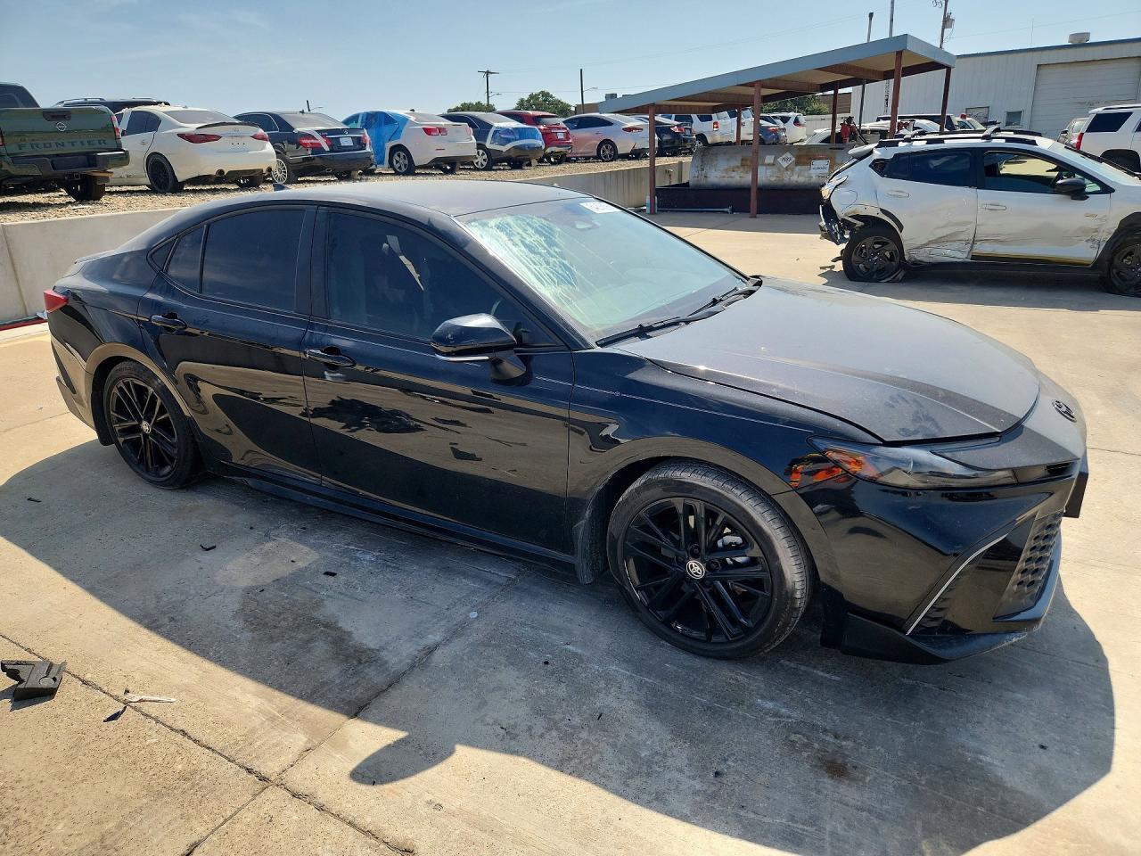 2025 Toyota Camry, SE