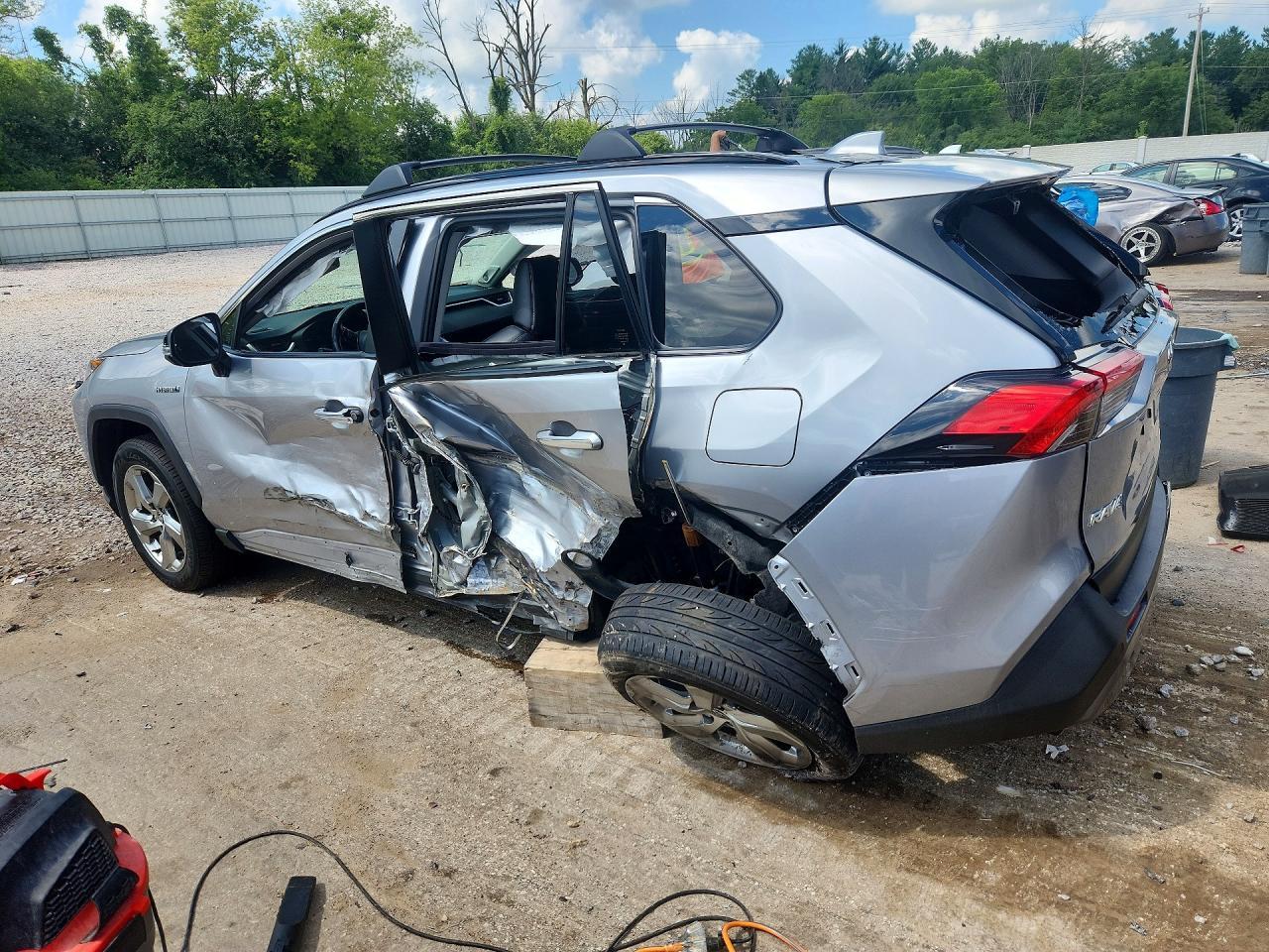 2020 Toyota RAV4, Limited