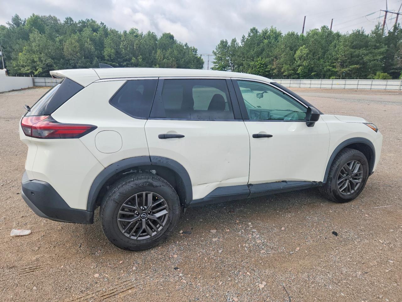 2023 Nissan Rogue, S