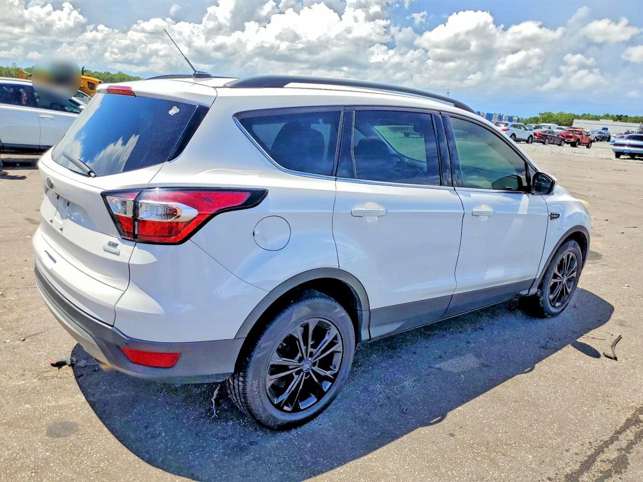2017 Ford Escape, SE
