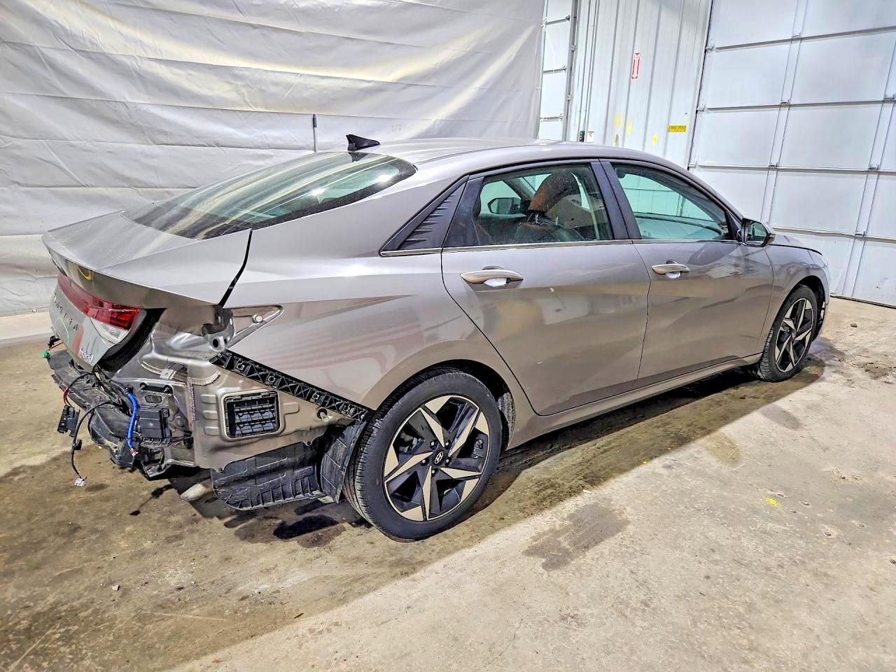 2023 Hyundai Elantra, Limited