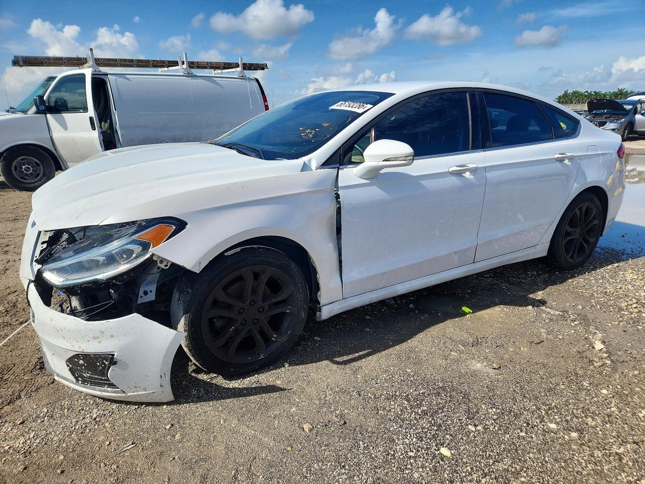 2020 Ford Fusion, Sel