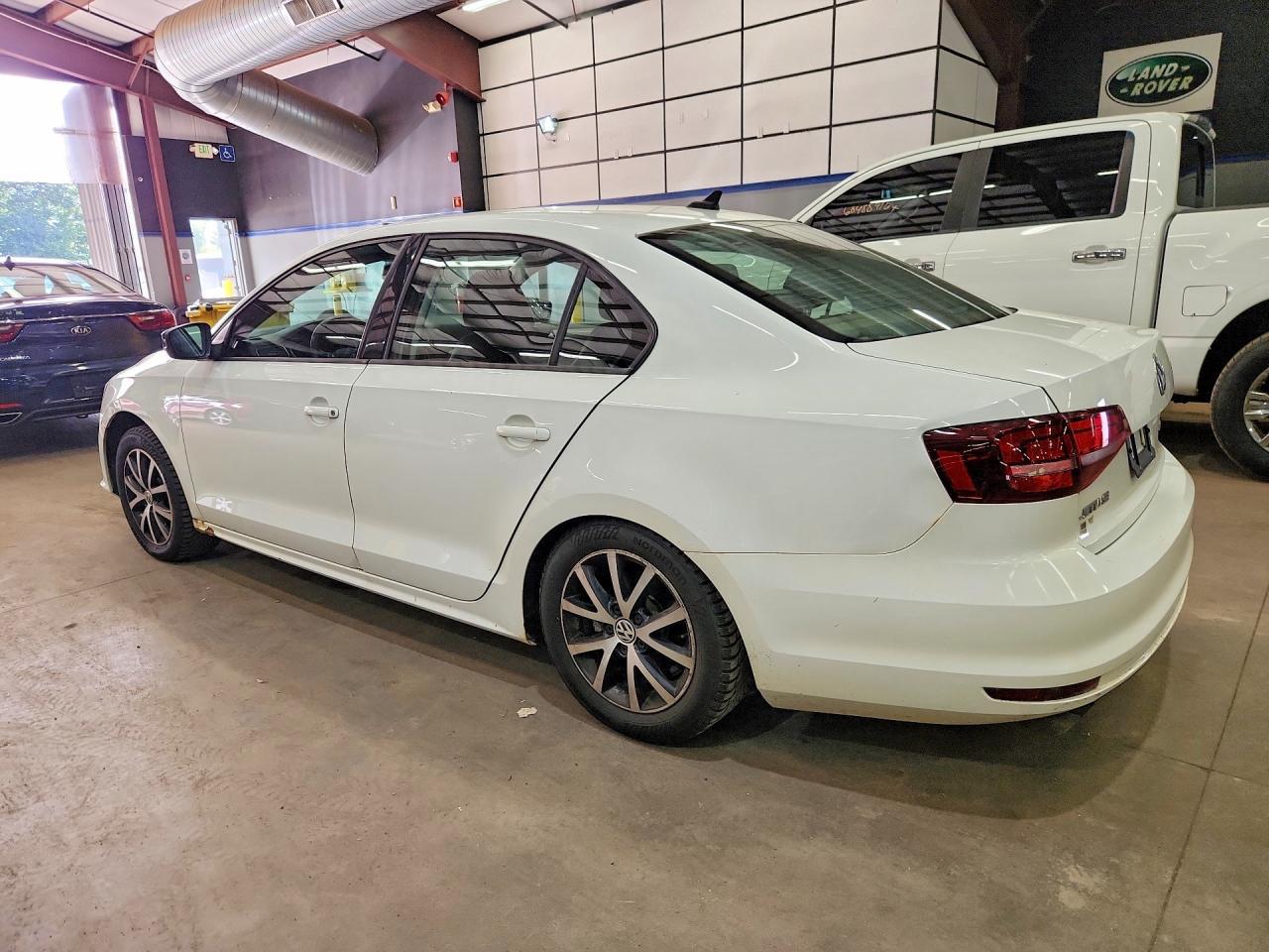 2016 Volkswagen Jetta, SE