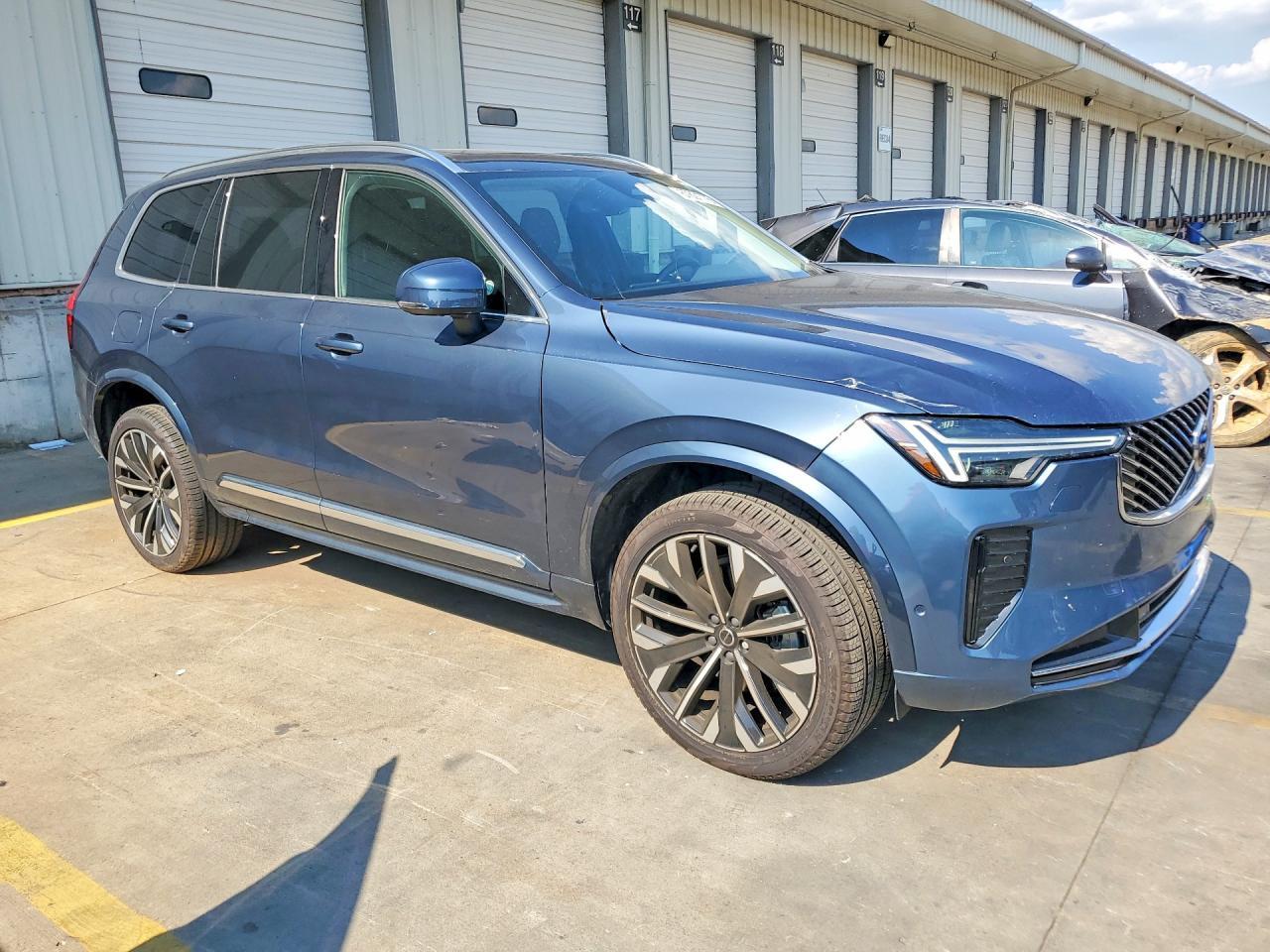 2025 Volvo XC90, Plus