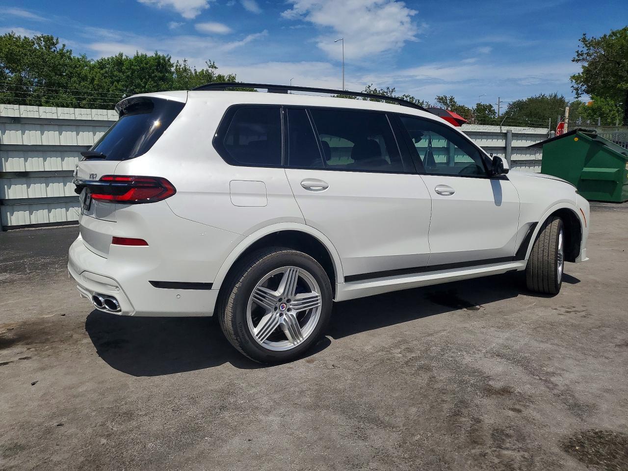 2025 BMW X7, Alpina Xb7