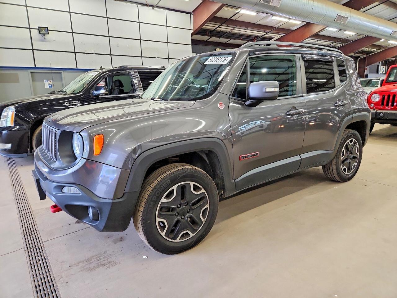 2017 Jeep Renegade, Trailhawk