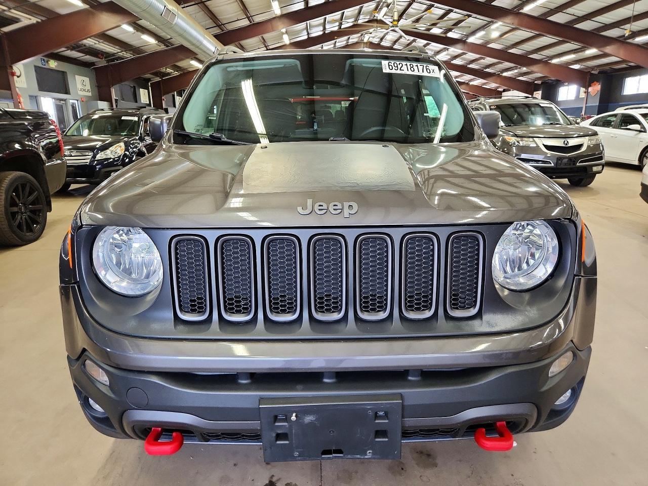 2017 Jeep Renegade, Trailhawk
