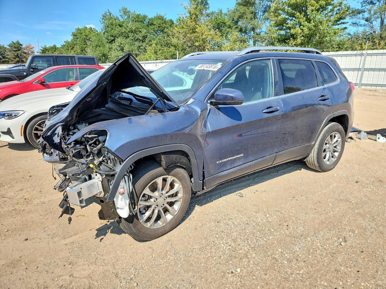 2020 Jeep Cherokee, Latitude...