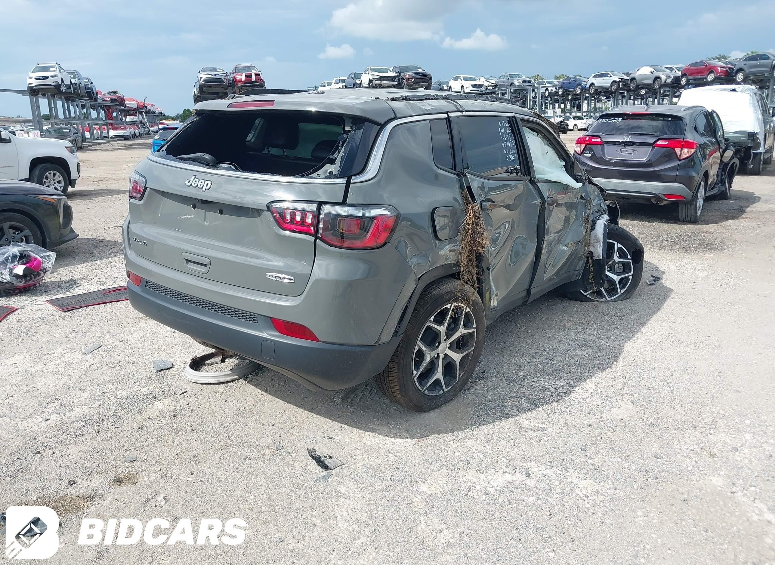 2024 Jeep Compass, Latitude 4X4