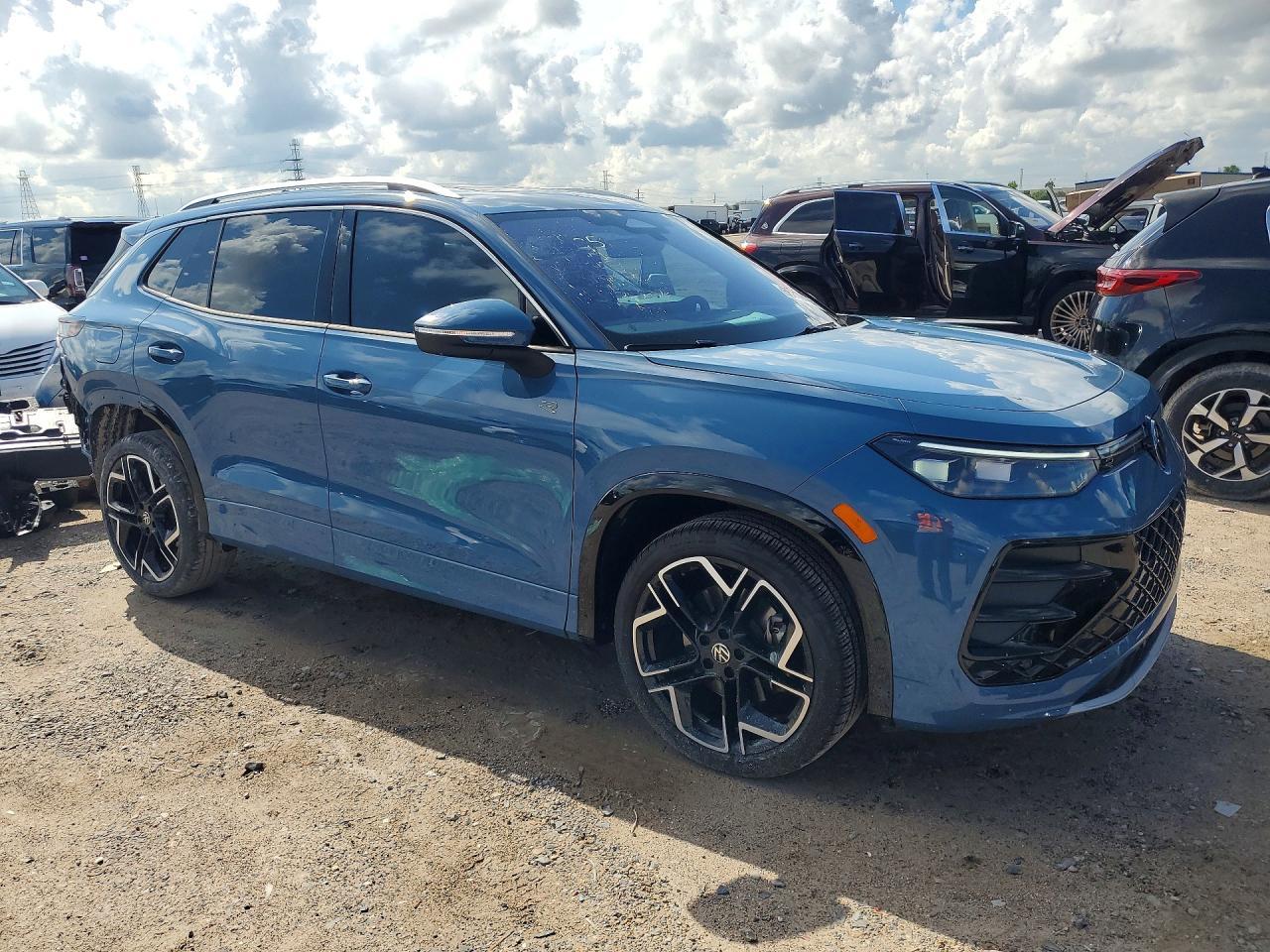 2025 Volkswagen Tiguan, Sel R...