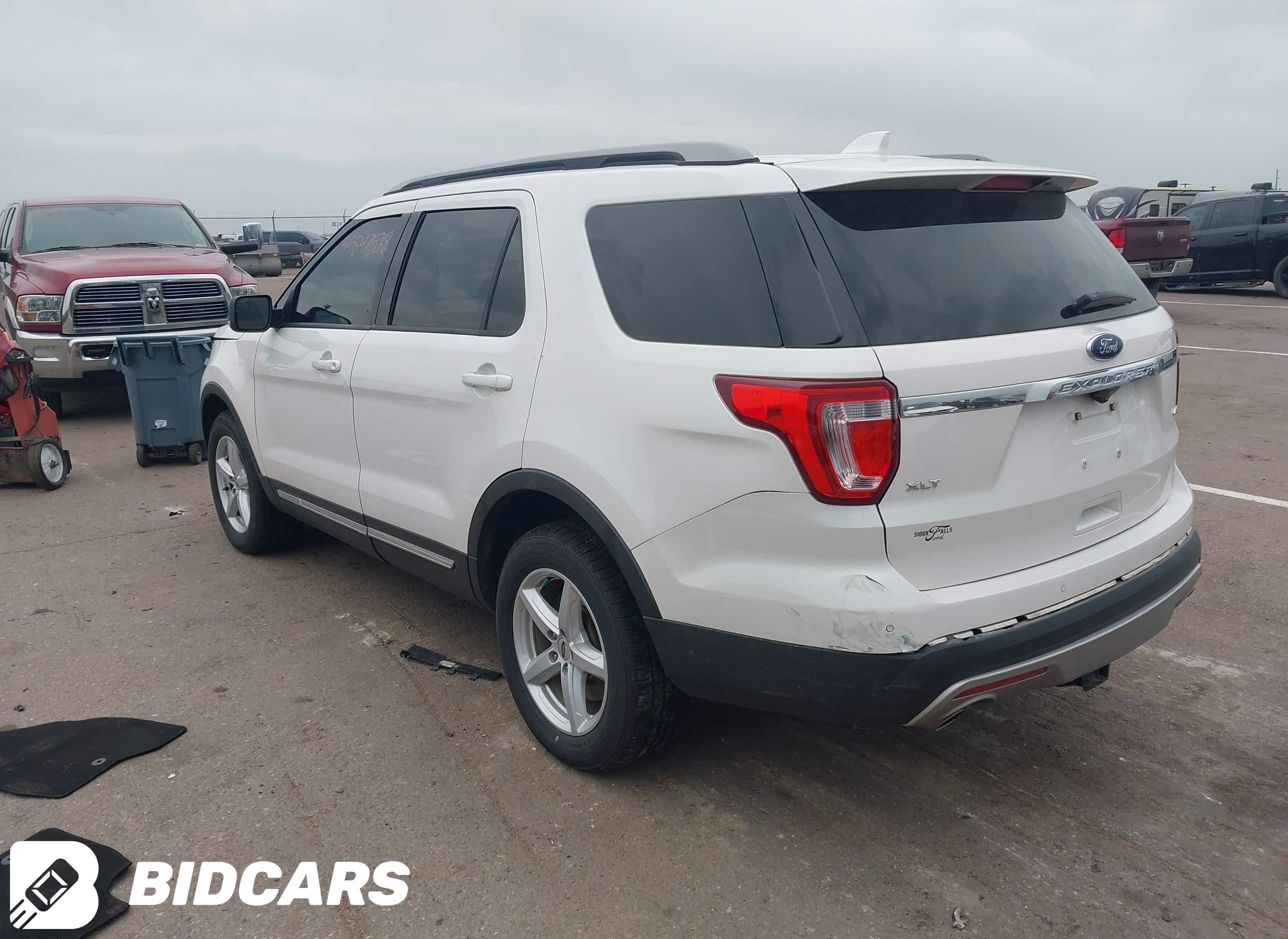 2017 Ford Explorer, Xlt