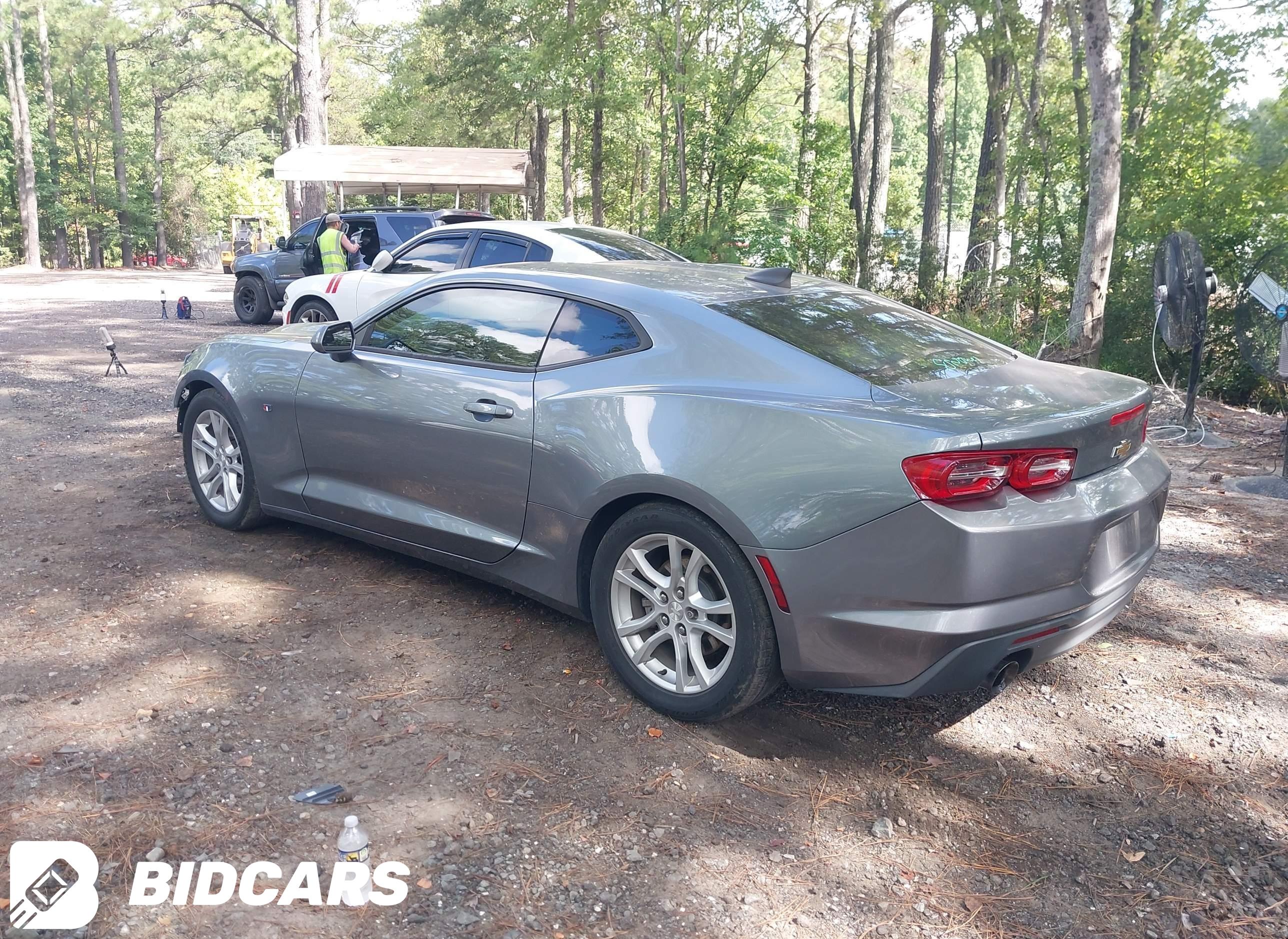 2020 Chevrolet Camaro, Rwd  1Ls