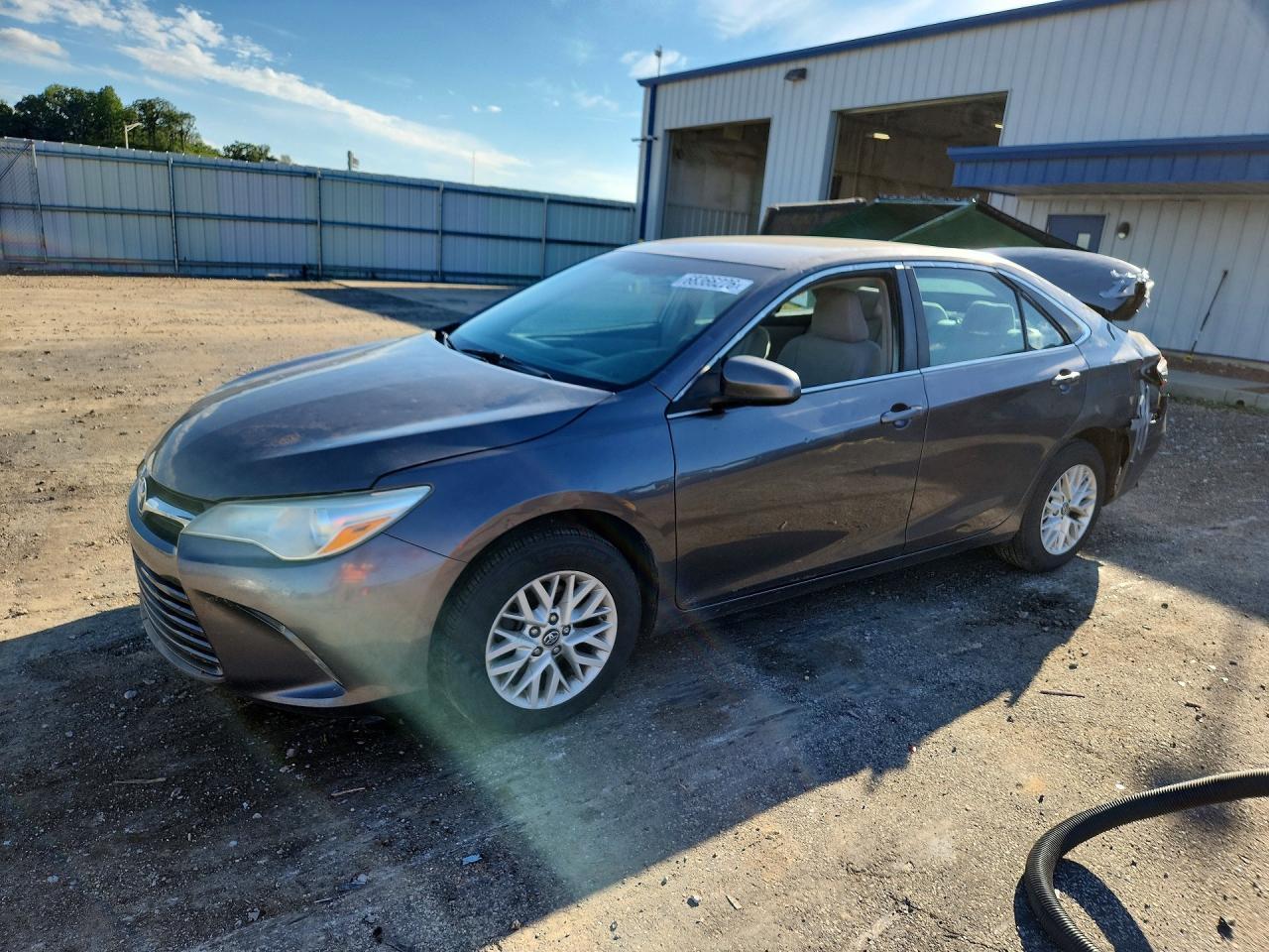 2016 Toyota Camry, LE