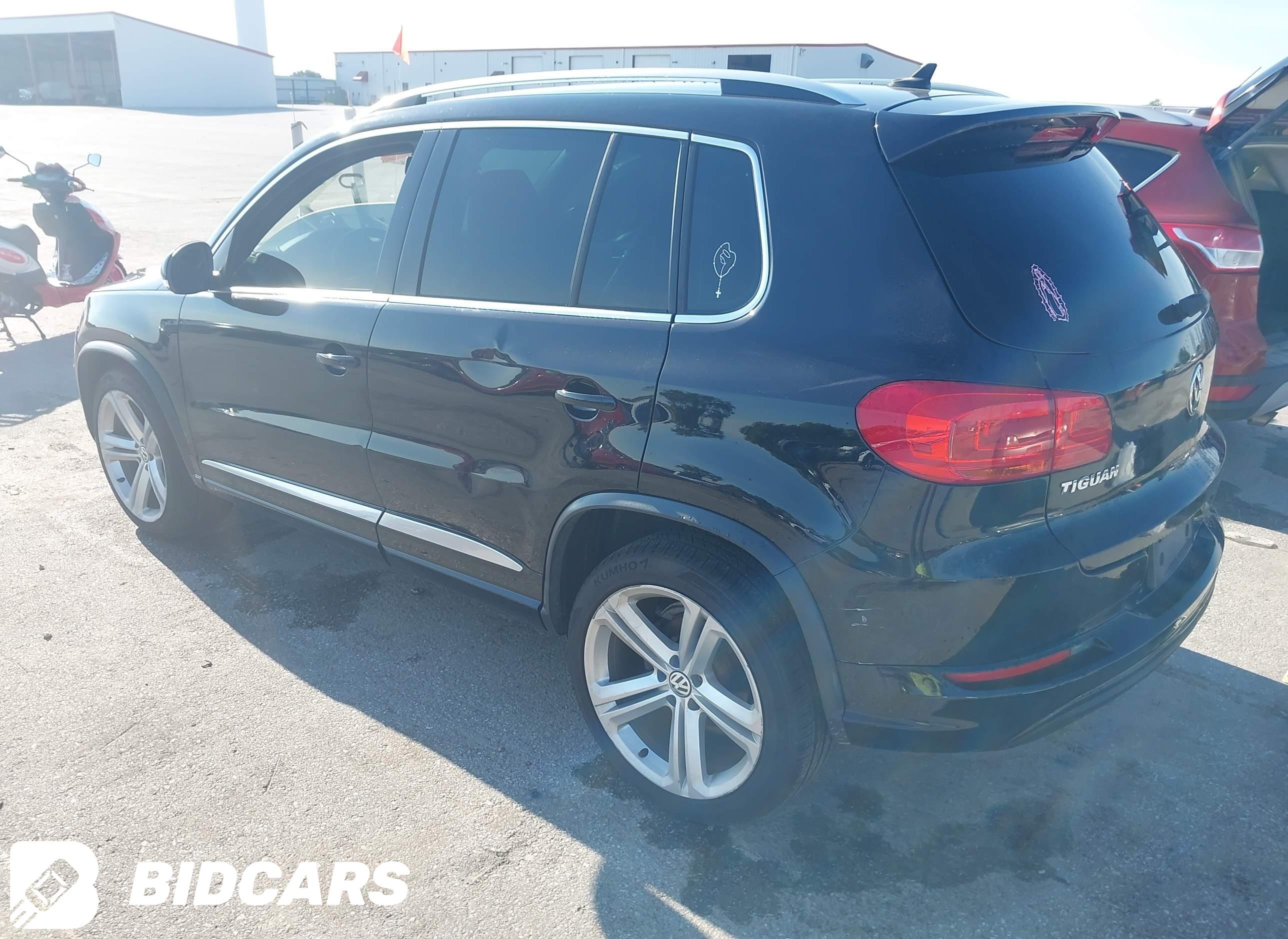 2016 Volkswagen Tiguan, R-Line