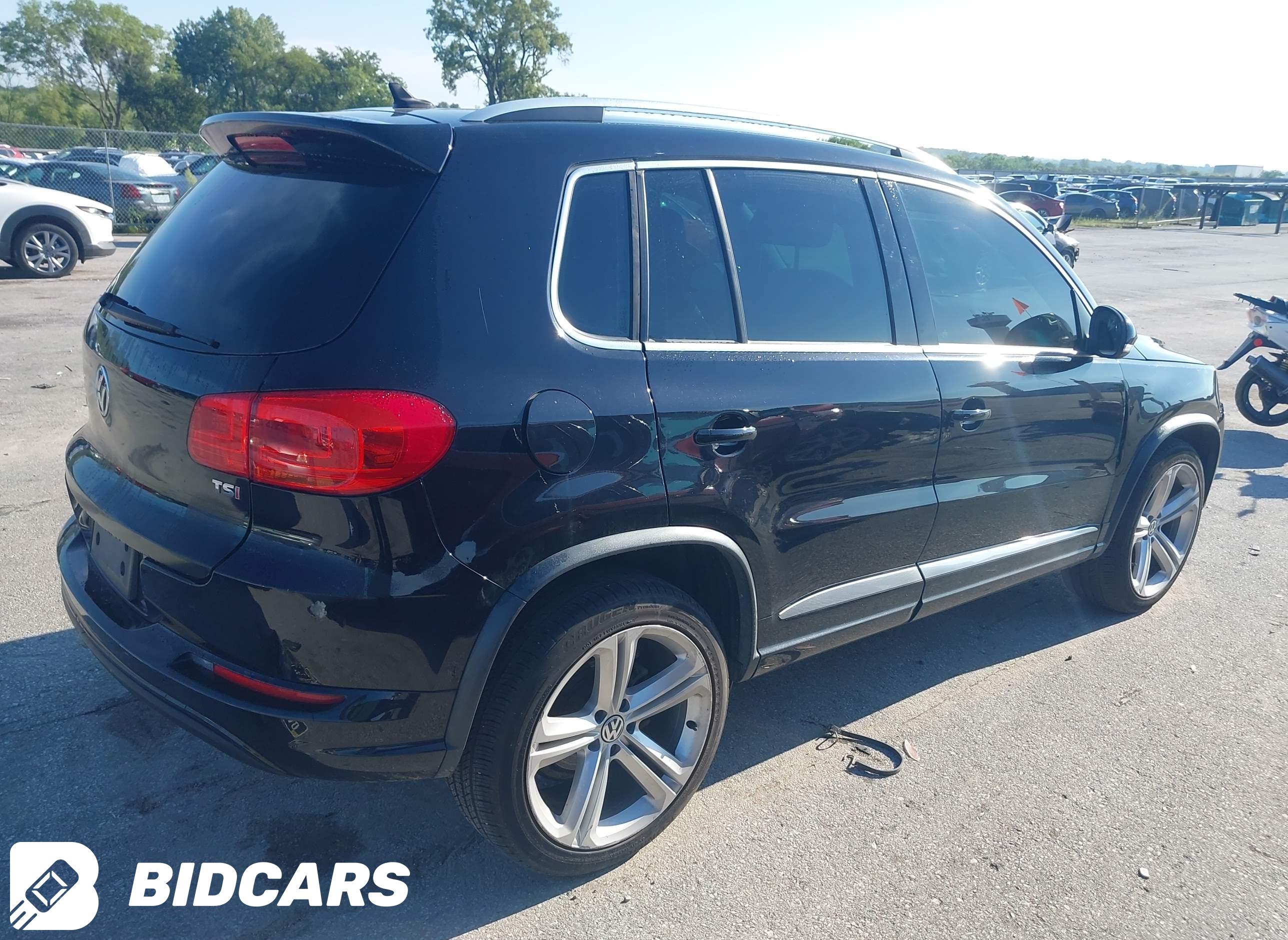 2016 Volkswagen Tiguan, R-Line