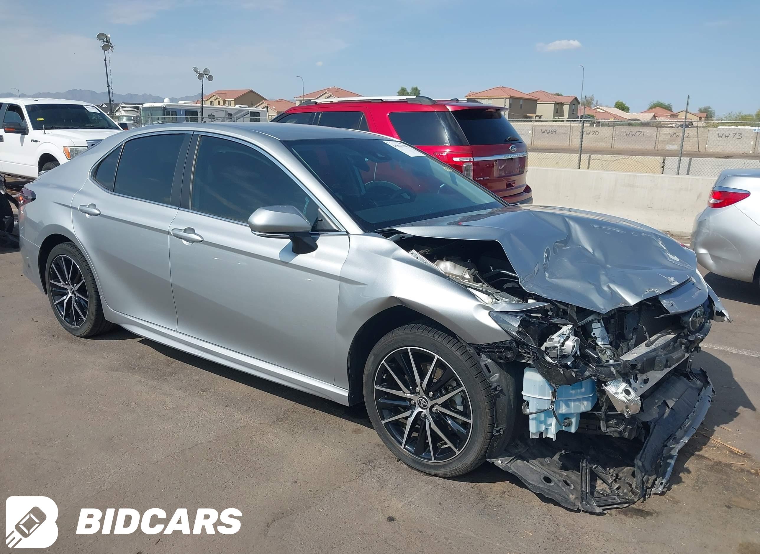 2024 Toyota Camry, SE
