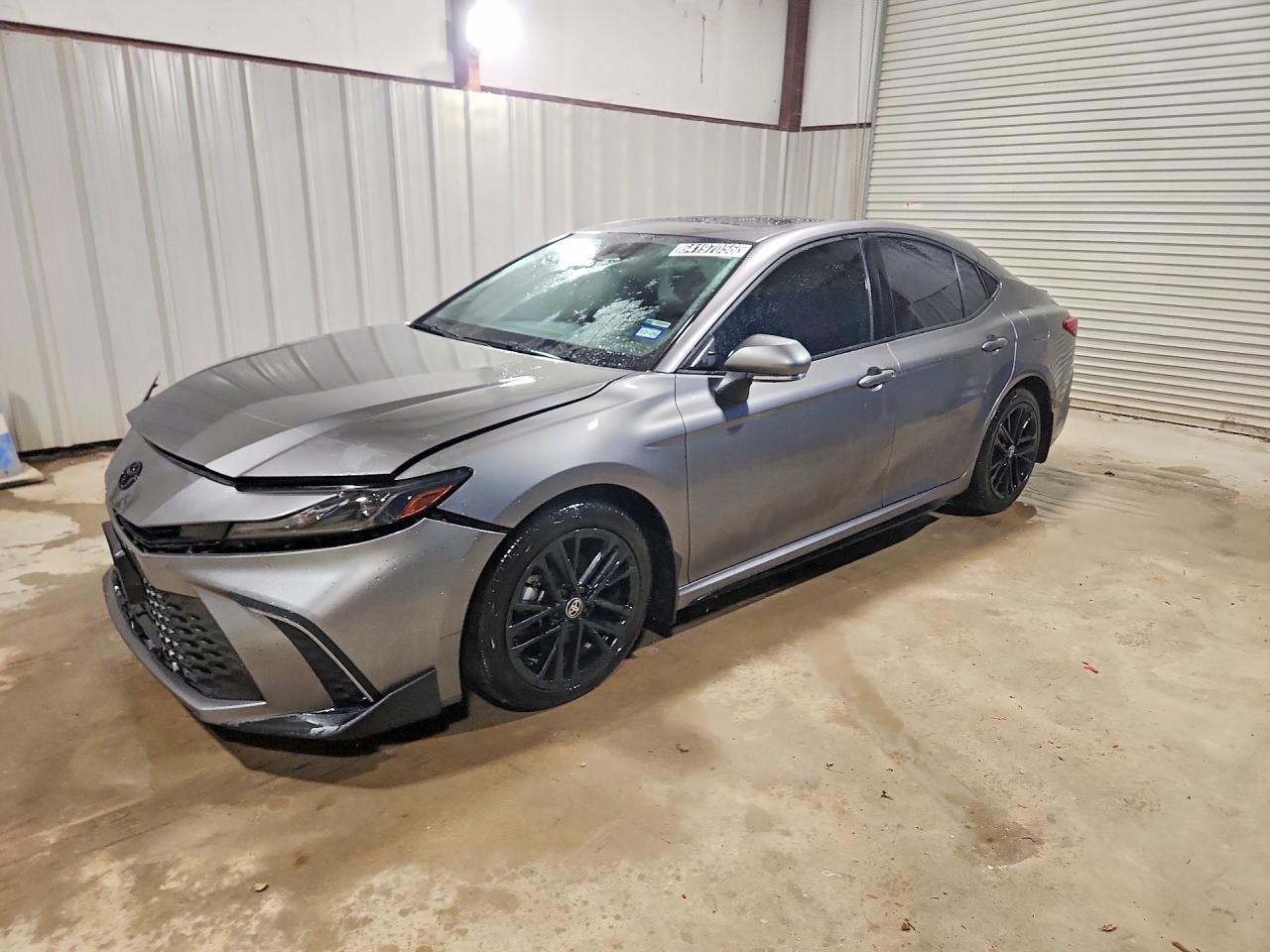 2025 Toyota Camry, SE