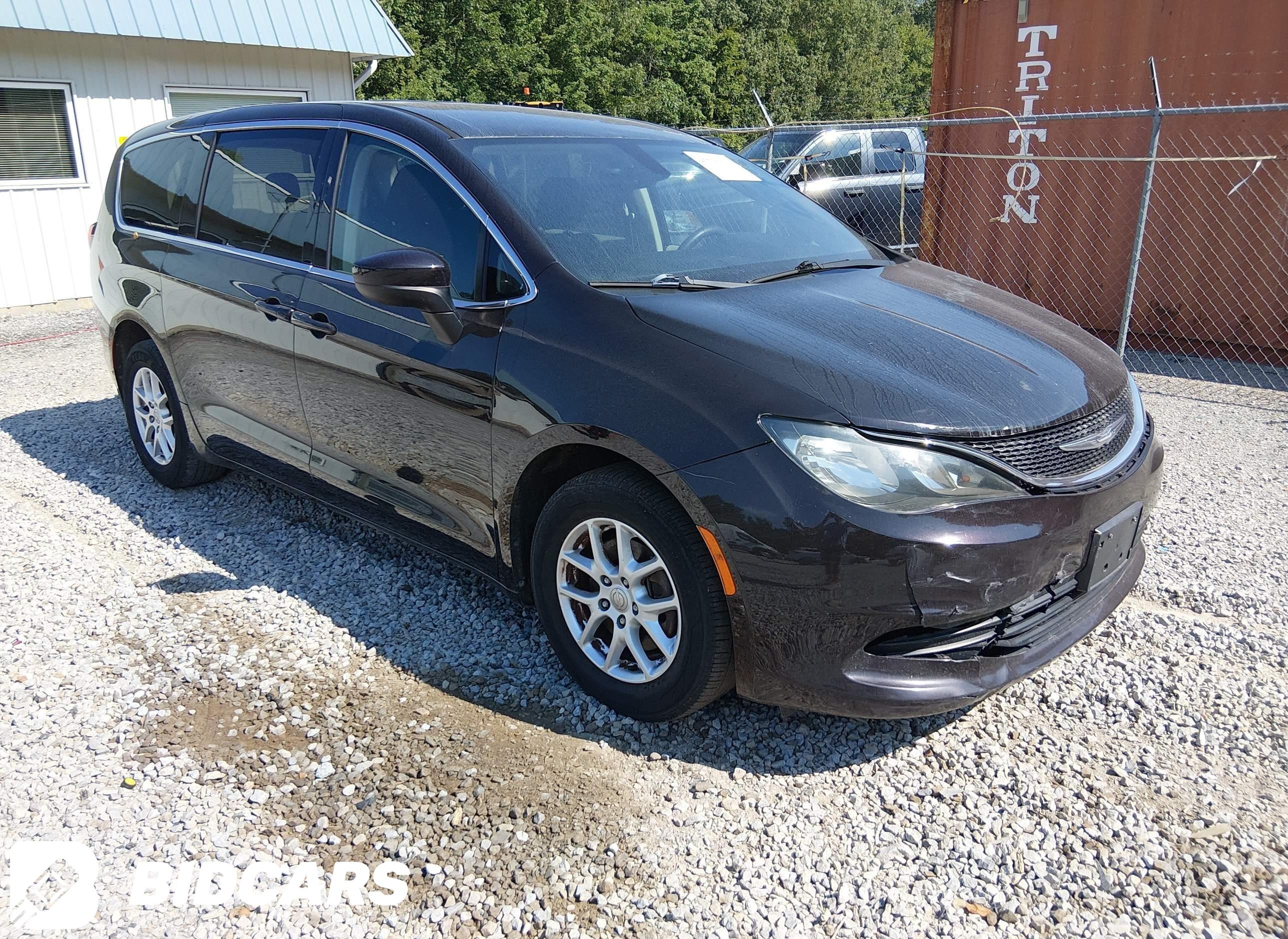 2017 Chrysler Pacifica, LX