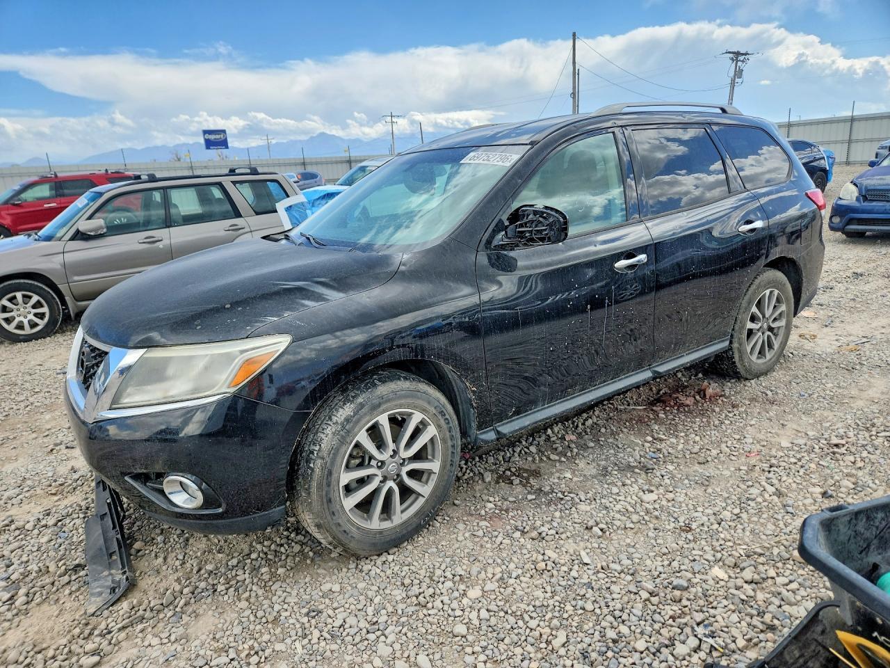 2016 Nissan Pathfinder, SV