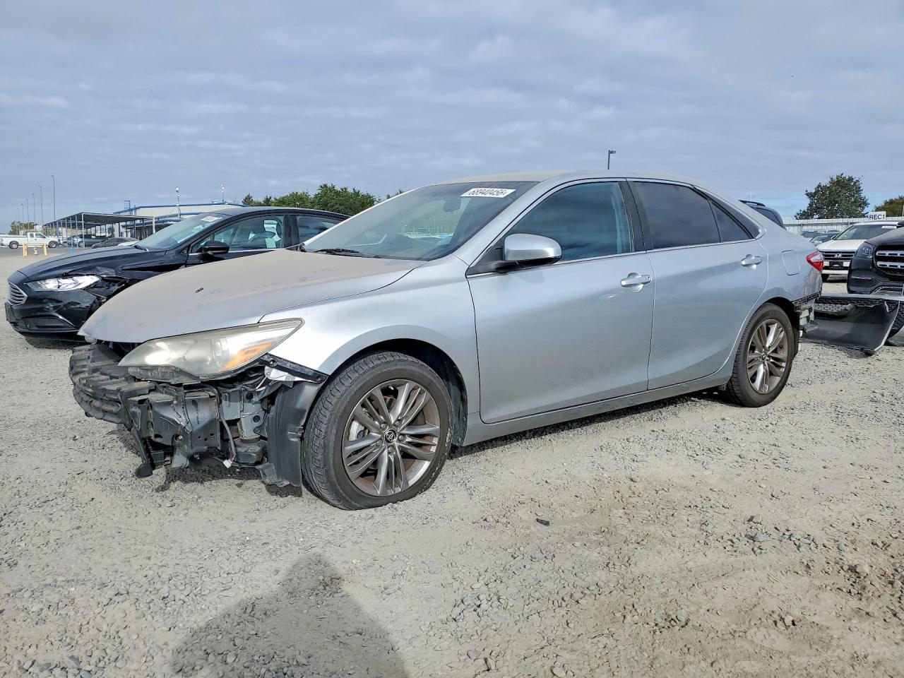 2016 Toyota Camry, SE