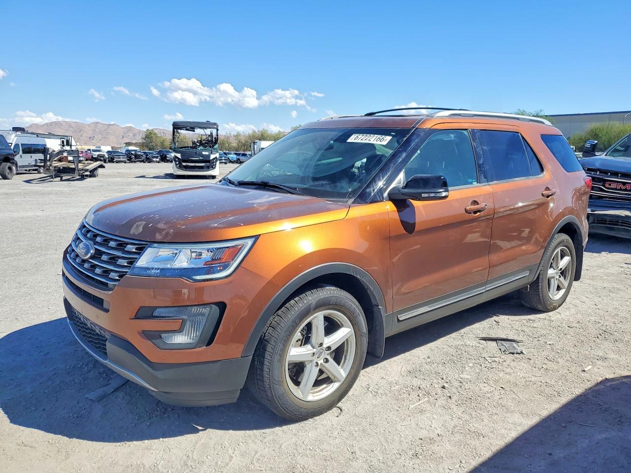 2017 Ford Explorer, Xlt