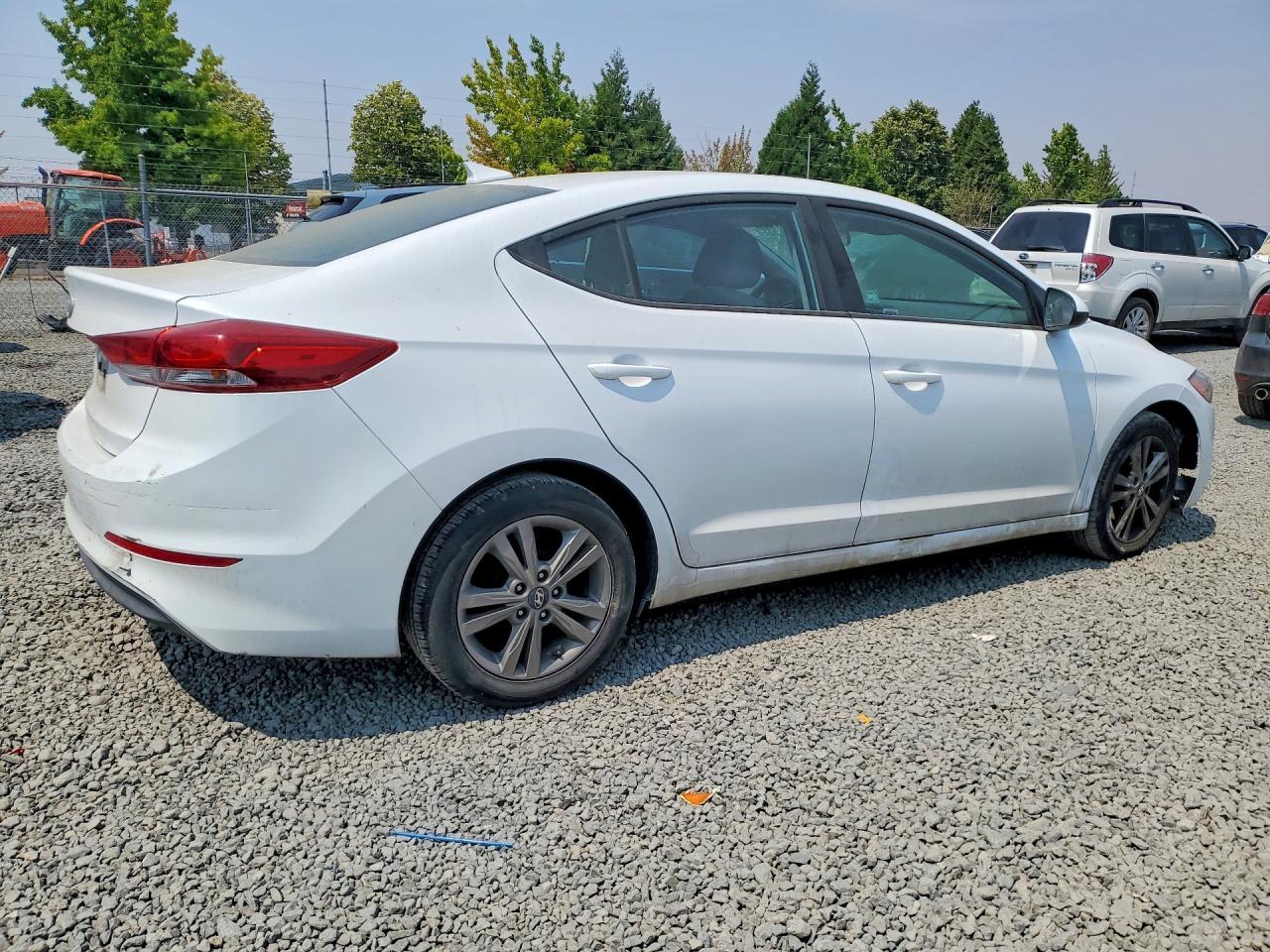 2017 Hyundai Elantra, SE