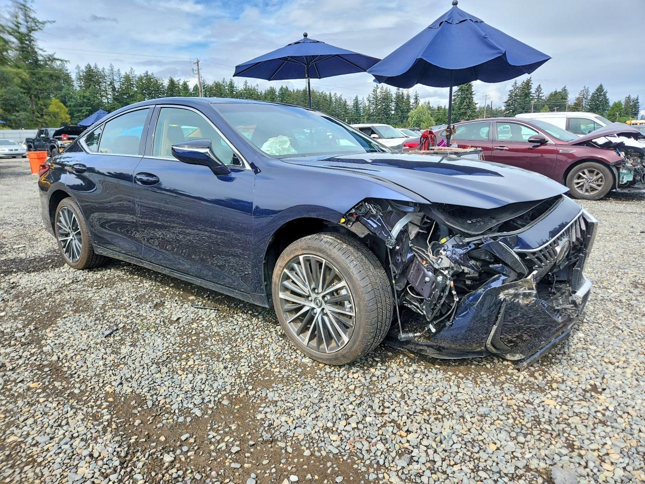 2024 Lexus ES, Base