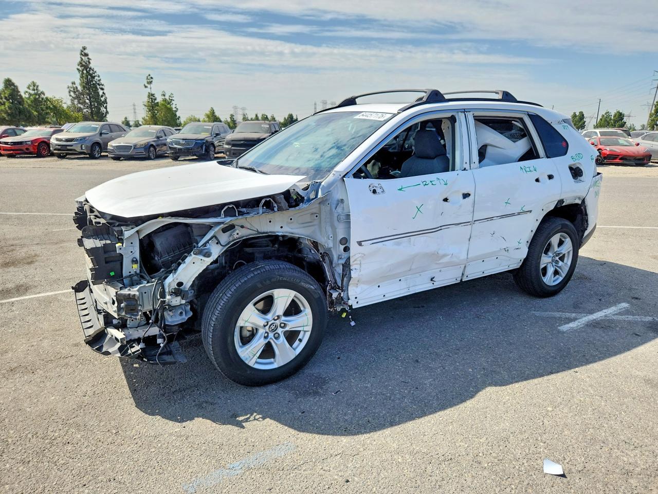 2020 Toyota RAV4, Xle