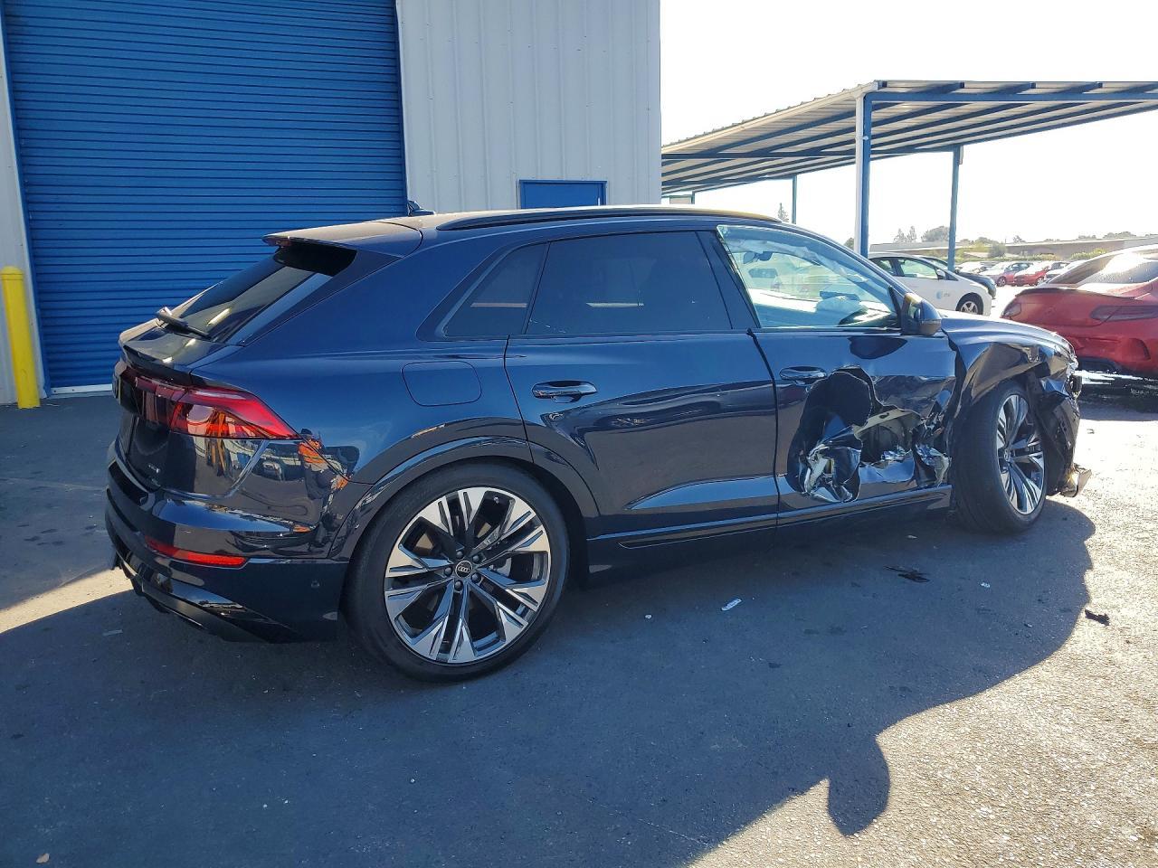 2025 Audi Q8, Prestige S-Line