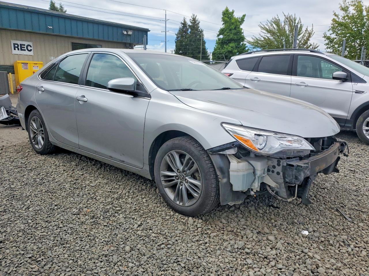 2015 Toyota Camry, SE