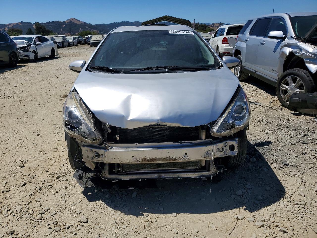 2015 Toyota Prius, One