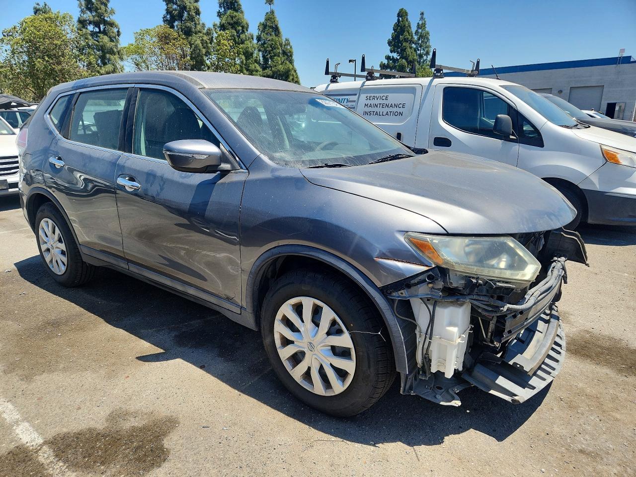 2015 Nissan Rogue, S