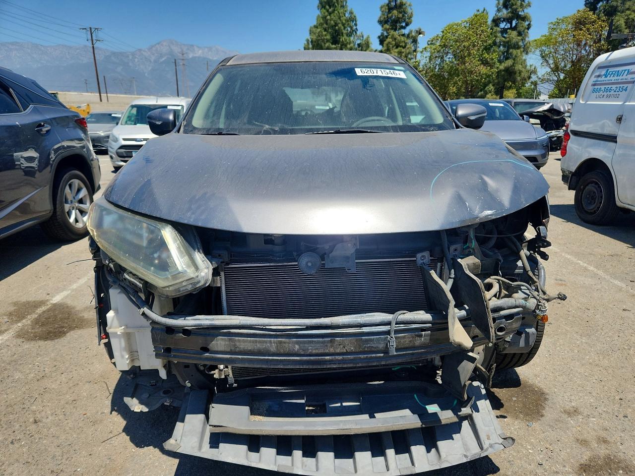 2015 Nissan Rogue, S