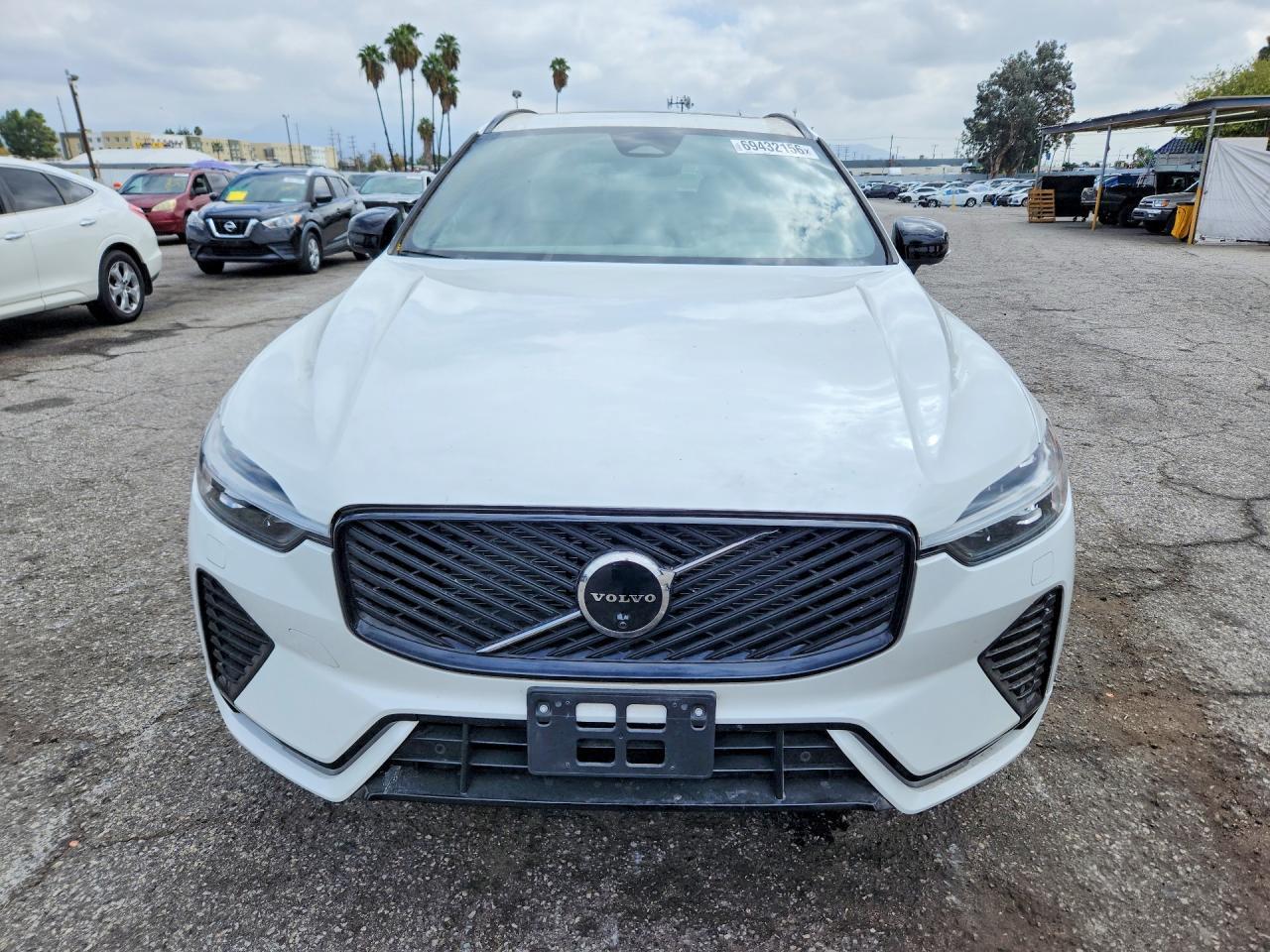 2026 Volvo XC60, Plus
