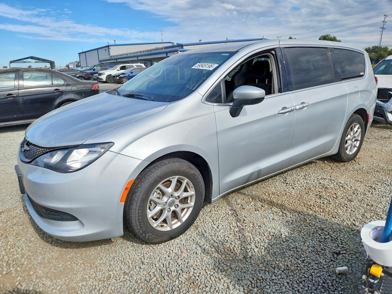 2023 Chrysler Voyager, LX