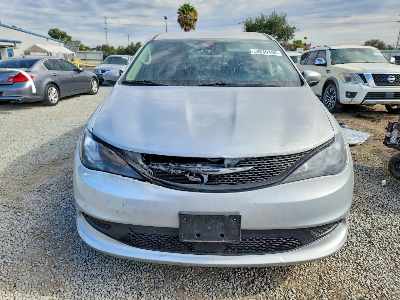 2023 Chrysler Voyager, LX