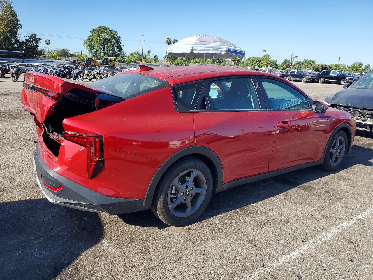 2025 KIA K4, Lxs