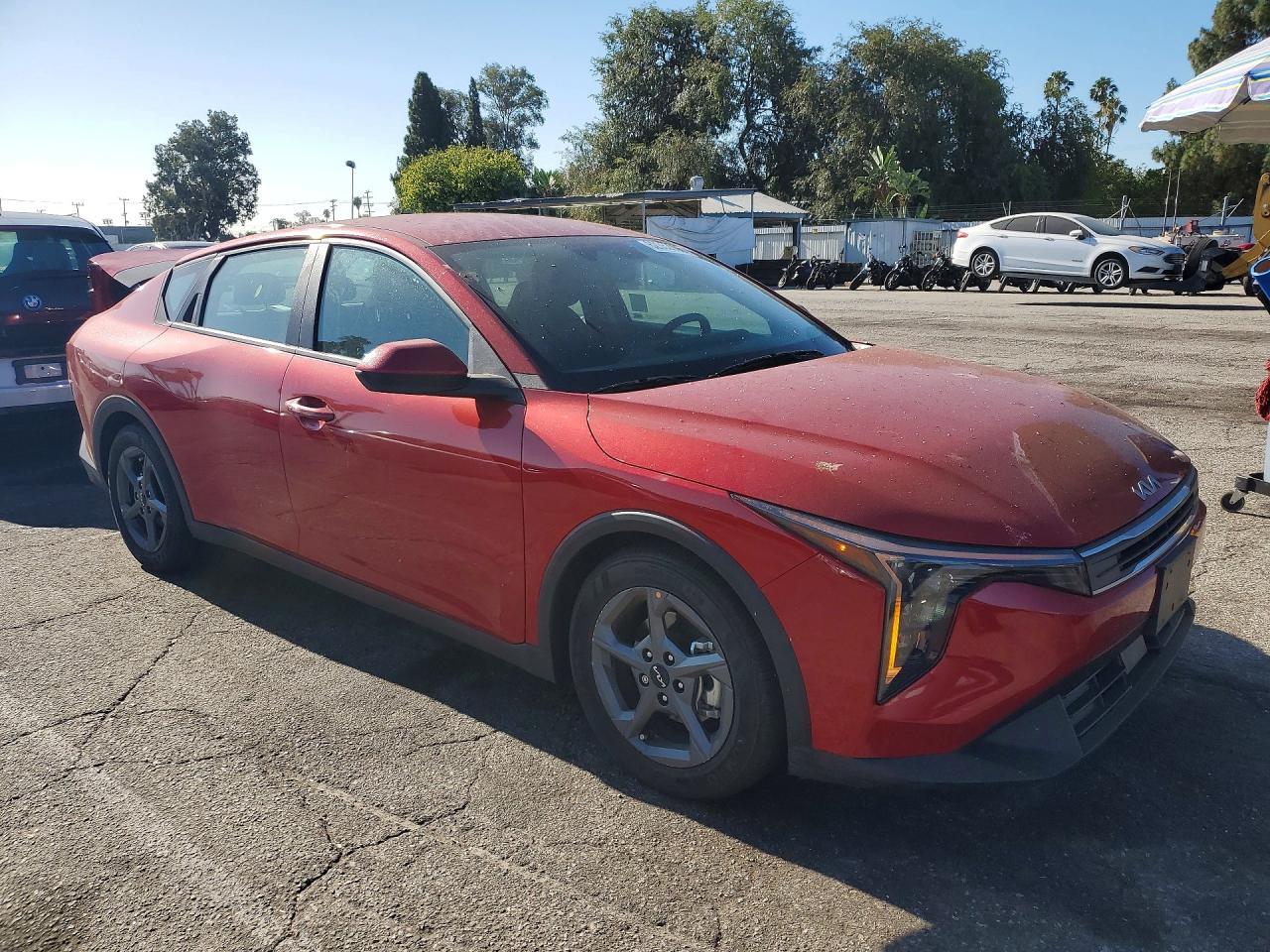 2025 KIA K4, Lxs
