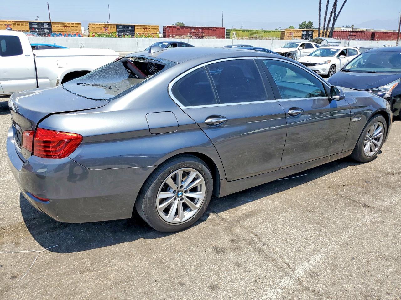2016 BMW 5 Series, 528 I