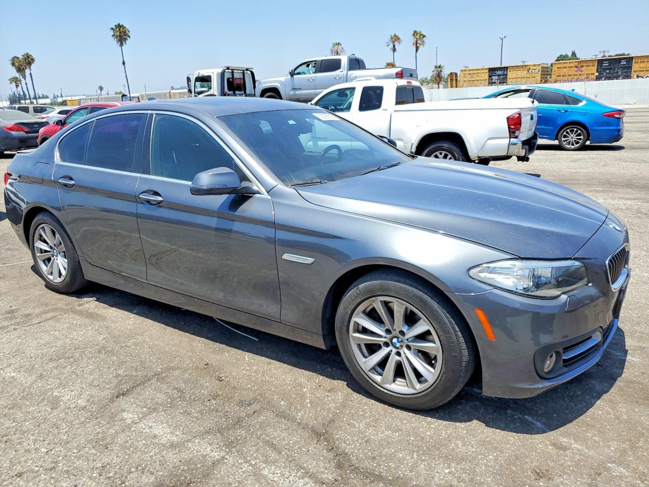 2016 BMW 5 Series, 528 I